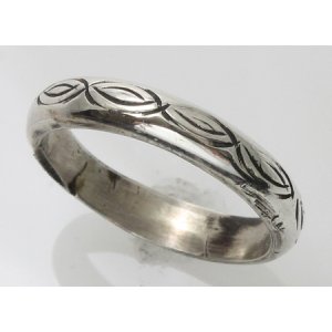 画像: ナバホ族 スタンプワーク リング 19号